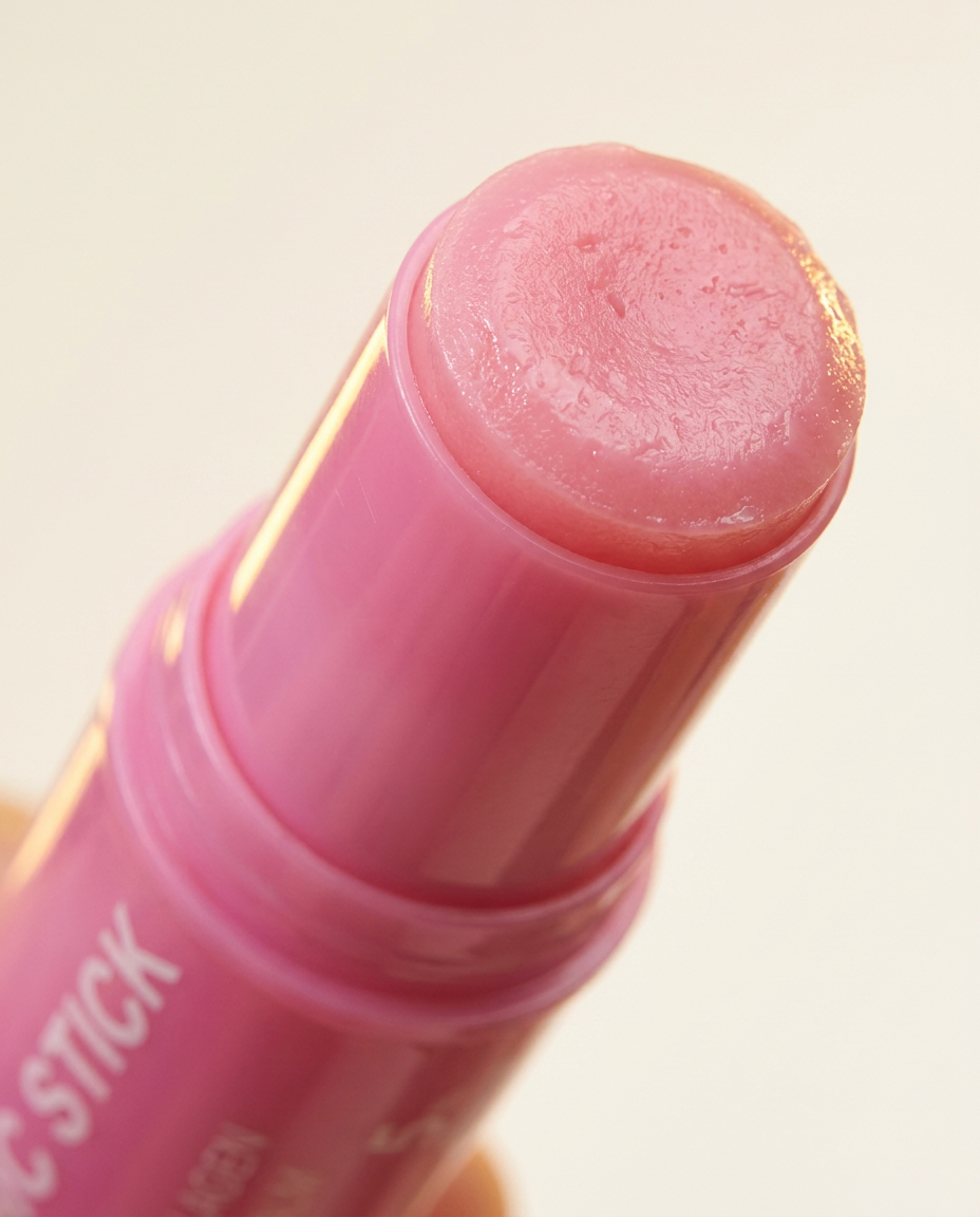 Collagen Multi Under-Eye Stick - macro balm texture